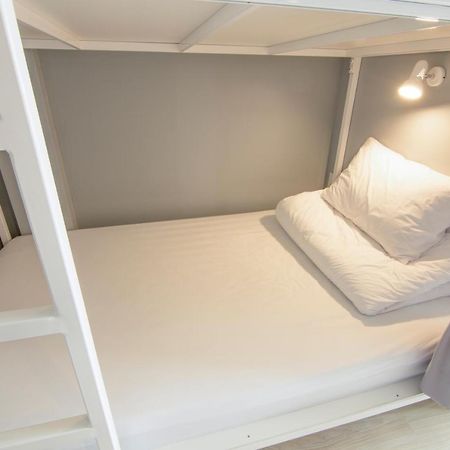 Ekanake Hostel Бангкок Екстер'єр фото