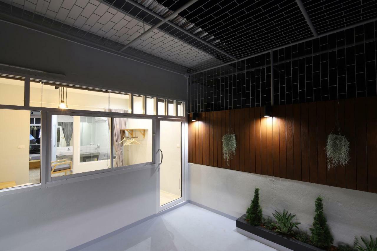 Ekanake Hostel Бангкок Екстер'єр фото